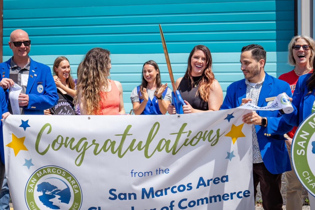May be an image of 7 people and text that says '". FNEIN SHAMP deales Congratulation MARCOS from the SAN IACOBA A Area San Marcos Commerce 4 3 f SAN 手·海酒 3'